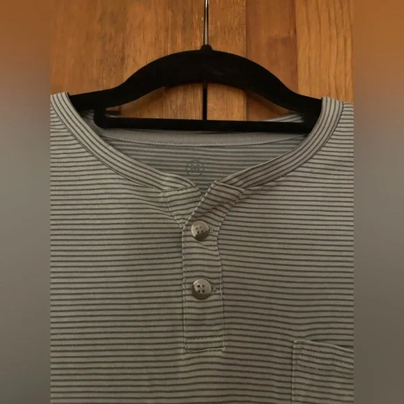 Free Fly Men’s Sz M Blue Striped Golf Short Sleeve Shirt Top - Picture 7 of 15